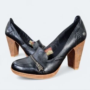 London Underground Black Leather Heeled Loafers With Zipper Accent Size 9